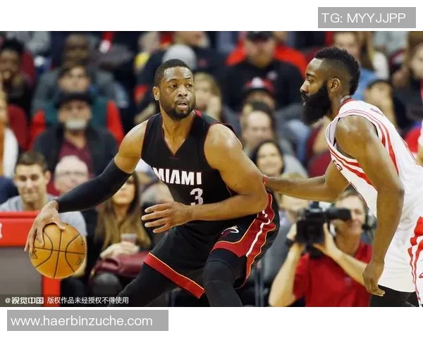 热火与湖人精彩对决直播回顾雨中激情瞬间分享